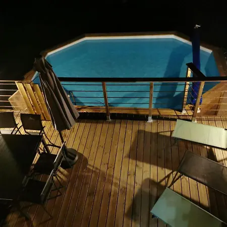 Casa de Férias Maison Typique Perigourdine Avec Piscine