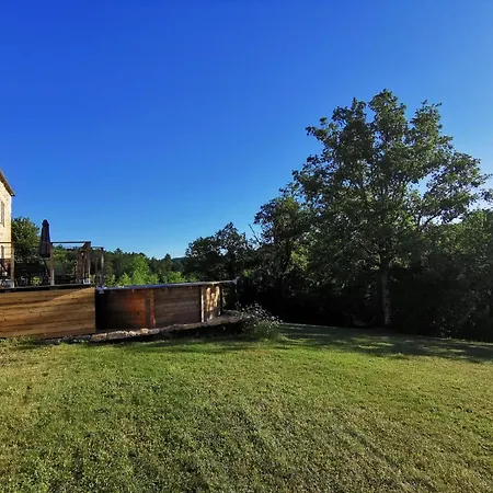 Casa de Férias Maison Typique Perigourdine Avec Piscine Paulin